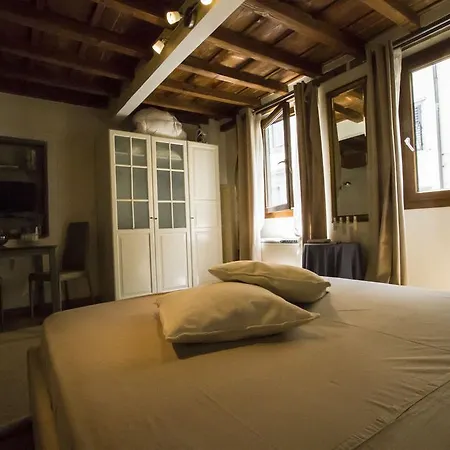 Ghibellina Apartment